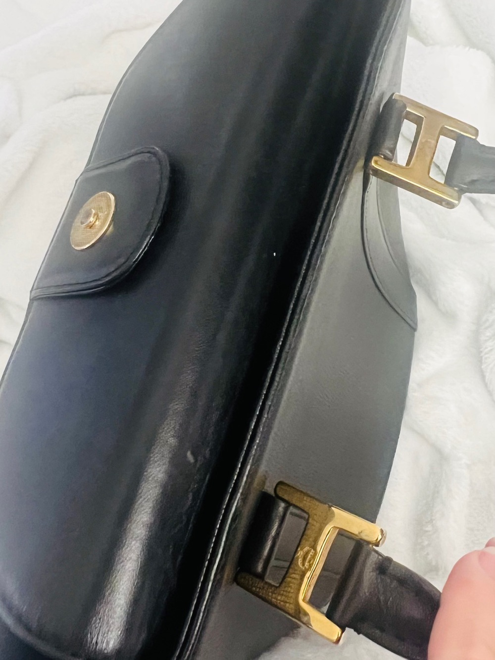 MCM Black Leather Tote with Gold Hardware - Picture 4 of 16